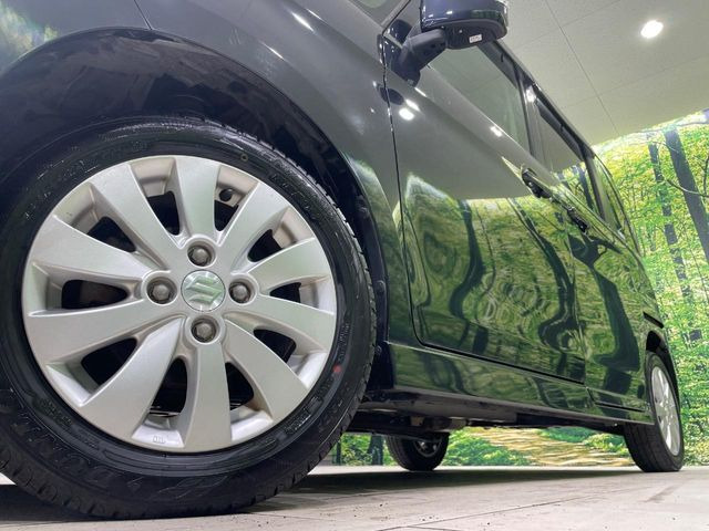 �y����14�C���`�A���~�z�C�[���z�O�ςɃ}�b�`���������A���~�z�C�[���𑕒����Ă���܂��B�e��ЊO�A���~�z�C�[����A�X�^�b�h���X�^�C�����戵�����Ă���܂��B���񂲑��k����������