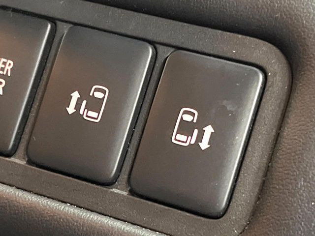 �y�����p���[�X���C�h�h�A�z�X�}�[�g�L�[��^�]�Ȃ̃X�C�b�`�Ō�ȗ����X���C�h�h�A�̊J���\���d��������͂����ăh�A���J����K�v�������A�����Ȃ��q�l�ł��ȒP�ɊJ���߂ł����K�ł���