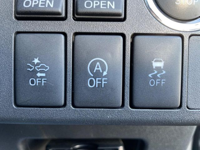 �y�X�}�[�g�A�V�X�g�z���s���ɑO���̎ԗ�����F�����A�Փ˂������Ȏ��͌x��ƃu���[�L�ŏՓˉ���Ɣ�Q�y�����A�V�X�g�B�����S�Ƀh���C�u�����y���݂��������܂��B