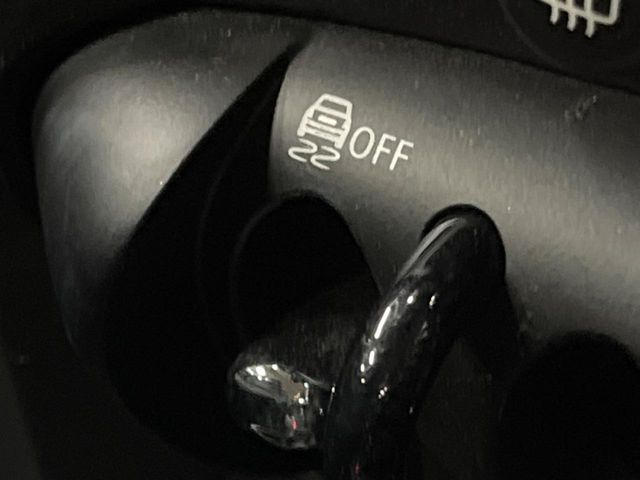 ��������h�~���u:�g���N�V�����R���g���[������ăJ�[�u���s���ȂǂŎԗ��̐�����s���Ă���܂��B