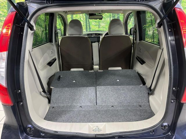 ���i�̂���������ʋ΁A���}���ɏ\���ȉ׎��X�y�[�X���m�ۂ��Ă���܂��B�Z�J���h�V�[�g��|���ƁA�傫�ȉו��̐ύڂ��\�ł���