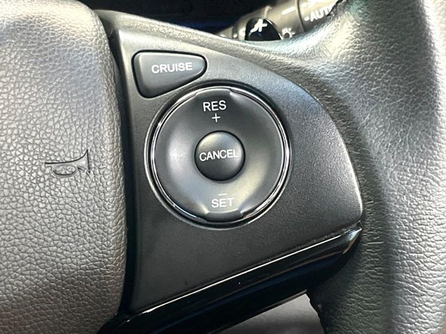 �y�N���[�Y�R���g���[���z�������H�����N���N���s�B�A�N�Z���𗣂��Ă���葬�x�ő��s���ł��A�������^�]���̕��S���y��!�����E�������ȒP�ȃX�C�b�`����Œ����ł��܂��B