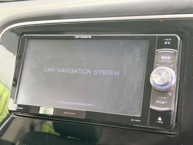 �y�����i�r�z�l�C�̏����i�r�𑕔����Ă���܂��B�i�r�̎g���₷���͂������A�I�[�f�B�I�@�\���[��!�L�����v�◷�s�͂������A�ʋ΂┃�����ȂǕ��i�̃h���C�u���y�����Ȃ�͂���