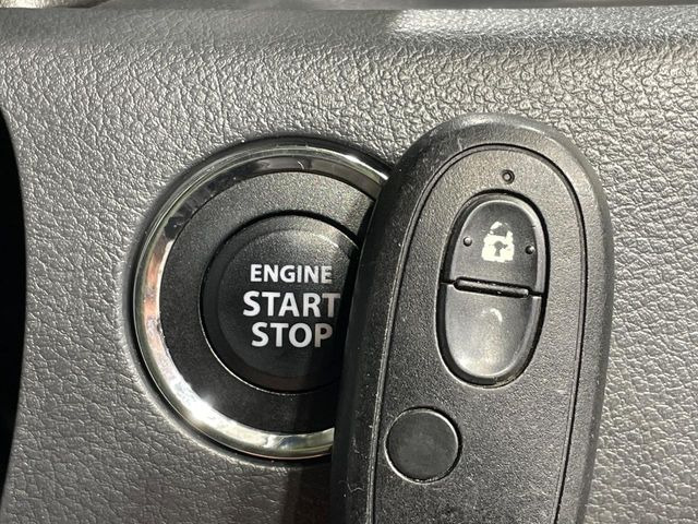 �y�L�[���X�X�^�[�g�V�X�e���z�J�o����|�P�b�g�ɓ��ꂽ�܂܂ł��h�A�̎{���E�������\�ȃX�}�[�g�L�[�𑕔��B�G���W���̃I���E�I�t�����J�M�����o���K�v����������Ƃ��Ă��֗��ł���