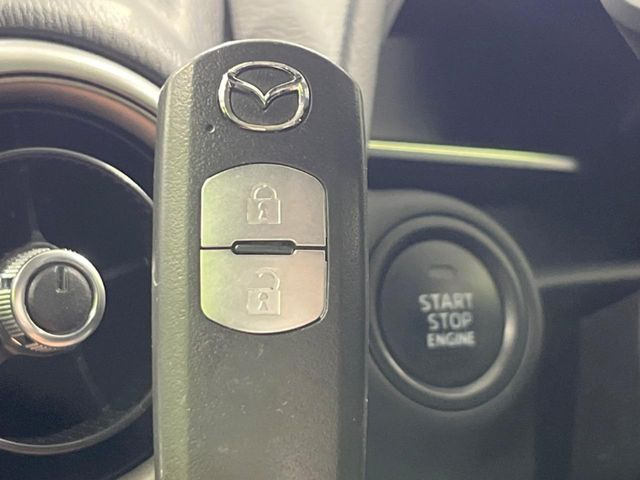 �y�A�h�o���X�g�L�[�z�J�o����|�P�b�g�ɓ��ꂽ�܂܂ł��h�A�̎{���E�������\�ȃX�}�[�g�L�[�𑕔��B�G���W���̃I���E�I�t�����J�M�����o���K�v����������Ƃ��Ă��֗��ł���