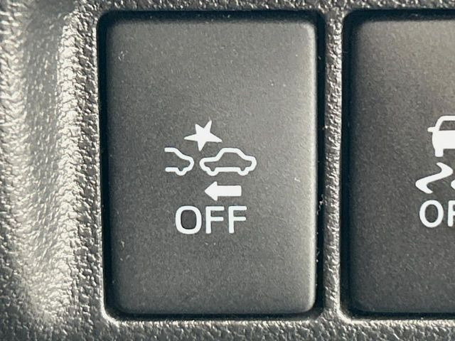 �y�X�}�[�g�A�V�X�g�z���s���ɑO���̎ԗ�����F�����A�Փ˂������Ȏ��͌x��ƃu���[�L�ŏՓˉ���Ɣ�Q�y�����A�V�X�g�B�����S�Ƀh���C�u�����y���݂��������܂��B