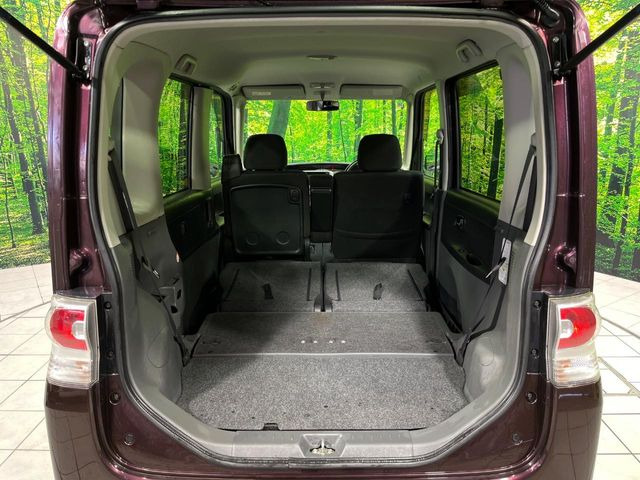 ���i�̂���������ʋ΁A���}���ɏ\���ȉ׎��X�y�[�X���m�ۂ��Ă���܂��B�Z�J���h�V�[�g��|���ƁA�傫�ȉו��̐ύڂ��\�ł���