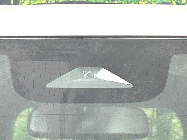 �y�z���_�Z���V���O�z���s���ɑO���̎ԗ�����F�����A�Փ˂������Ȏ��͌x��ƃu���[�L�ŏՓˉ���Ɣ�Q�y�����A�V�X�g�B�����S�Ƀh���C�u�����y���݂��������܂��B