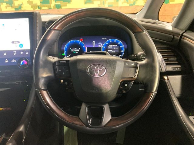 ステアリングも使用感が少なく、きれいな状態となっております♪