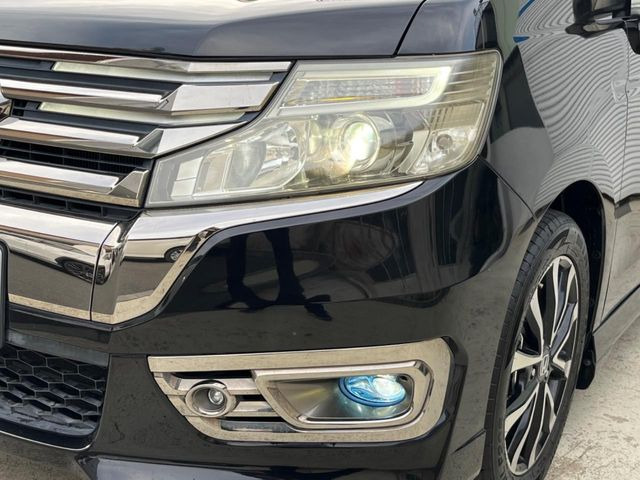 �yLED�w�b�h���C�g�z���V����ԑ��s�����ǍD�Ȏ��E���m�ۂ����S���ĉ^�]�ł��鍂�P�xLED�w�b�h���C�g�𑕔�!�_�����x�������A����d�͂��}�����Ă��܂��B