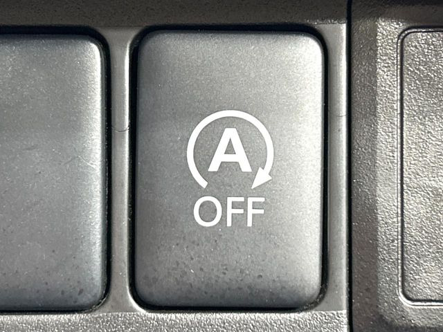 �y�A�C�h�����O�X�g�b�v�z�ԐM����a�؂Œ�Ԃ����ۂɃG���W�����~���A���ʂȔR���̏����}���܂��B�R��������ی�ɂȂ���@�\��G���W���̓u���[�L�𗣂��΍Ďn�����܂��B