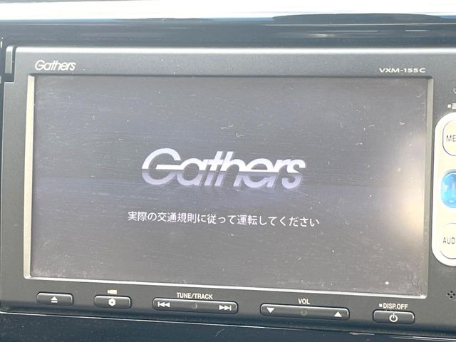 �y�����i�r�z�l�C�̏����i�r�𑕔����Ă���܂��B�i�r�̎g���₷���͂������A�I�[�f�B�I�@�\���[��!�L�����v�◷�s�͂������A�ʋ΂┃�����ȂǕ��i�̃h���C�u���y�����Ȃ�͂���