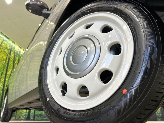 �y����14�C���`�A���~�z�C�[���z�O�ςɃ}�b�`���������A���~�z�C�[���𑕒����Ă���܂��B�e��ЊO�A���~�z�C�[����A�X�^�b�h���X�^�C�����戵�����Ă���܂��B���񂲑��k����������