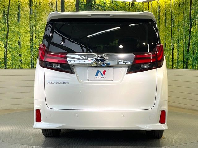 安心の最長10年・走行無制限保証(有償)をご用意。保証内容も充実はもちろん、無料点検&オイル交換や、年中無休の全国・24時間ロードサービスも付帯されておりますのでご安心下さい。