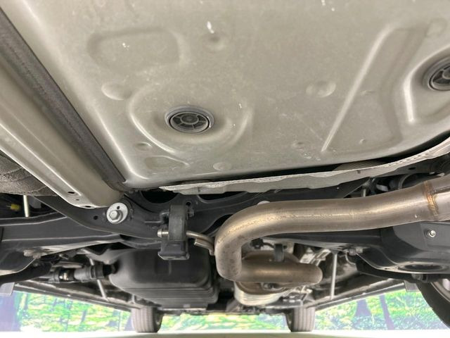 下回りがきれいなうちに、防錆加工の施工がオススメ。降雪地域はもちろん、沿岸部にお住いの方や、趣味でマリン・ウィンタースポーツをされる方にご好評いただいております。