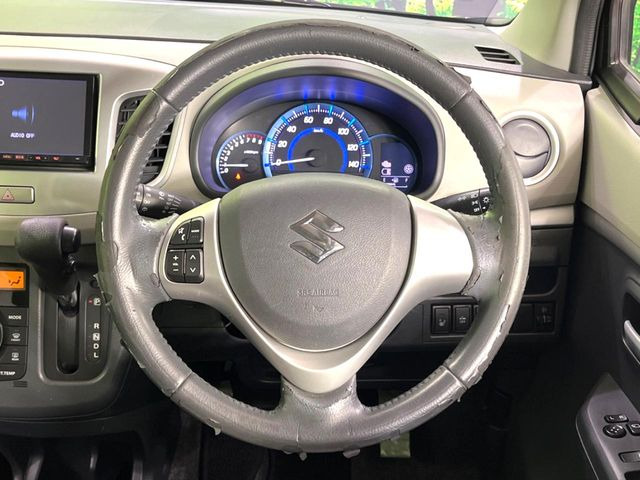 �y�����v�����X�e�A�����O�z�㎿�Ȋv���g�p���邱�ƂŁA��ɂ����������݂ƂĂ��^�]���₷���n���h���ł���