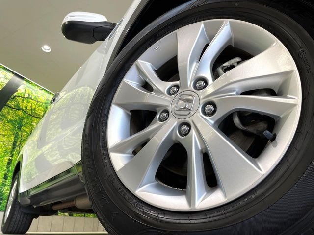 �y����16�C���`�A���~�z�C�[���z�O�ςɃ}�b�`���������A���~�z�C�[���𑕒����Ă���܂��B�e��ЊO�A���~�z�C�[����A�X�^�b�h���X�^�C�����戵�����Ă���܂��B���񂲑��k����������