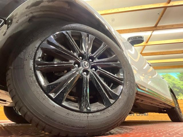 �y����19�C���`�A���~�z�C�[���z�O�ςɃ}�b�`���������A���~�z�C�[���𑕒����Ă���܂��B�e��ЊO�A���~�z�C�[����A�X�^�b�h���X�^�C�����戵�����Ă���܂��B���񂲑��k����������