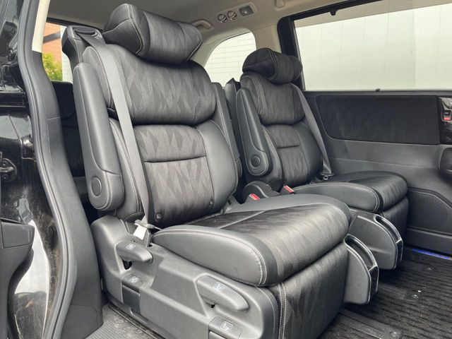 ���ڒ����̓E�H�[�N�X���[�ƂȂ��Ă���܂��B���ڂƎO��ڂ̈ړ�����~�肪�Ƃ��Ă��y�ɂȂ�̂ŁA���~��̍ۂ��X�g���X�������邱�Ƃ͂���܂����