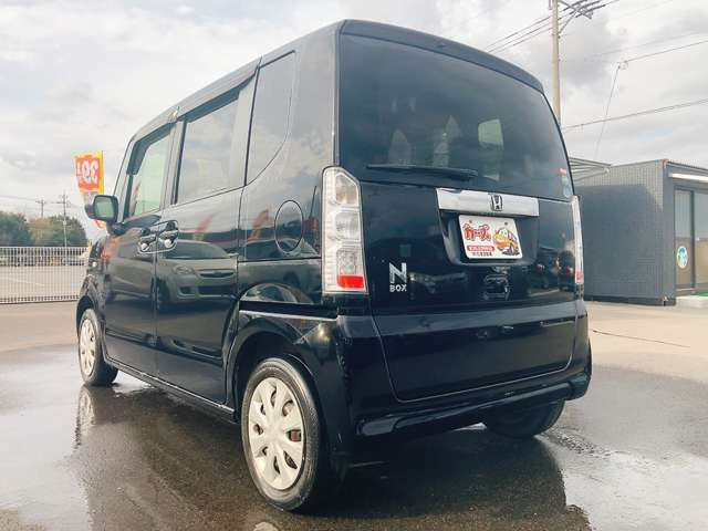 ���X�ł͌y�����Ԃ��畁�ʎԂ܂ŕ��L���I�[�����[�J�[�̎Ԏ�E�F�E�O���[�h��L�x�ɑ����Ă���܂��B