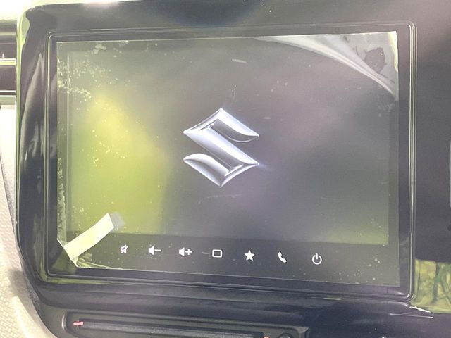 �y���[�J�[����9�^�i�r�z�C���e���A�ɗn�����ރX�^�C���b�V���ȁu��p�݌v�v���[�J�[�i�r�𑕔��􎋔F���⑀�쐫�ȂǊ�{���\�ɂ��D��A���㎿�ȃJ�[���C�t�����y���݂��������܂��B