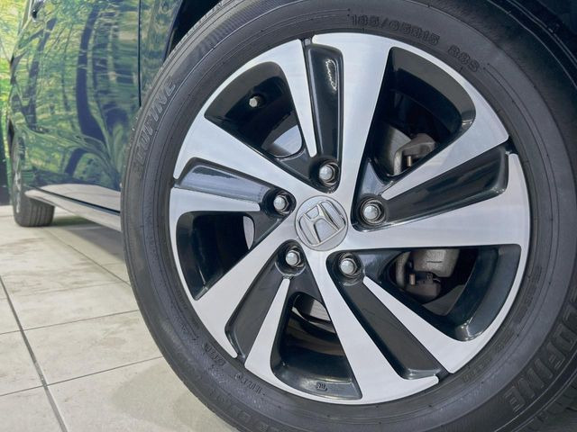 �y����15�C���`�A���~�z�C�[���z�O�ςɃ}�b�`���������A���~�z�C�[���𑕒����Ă���܂��B�e��ЊO�A���~�z�C�[����A�X�^�b�h���X�^�C�����戵�����Ă���܂��B���񂲑��k����������