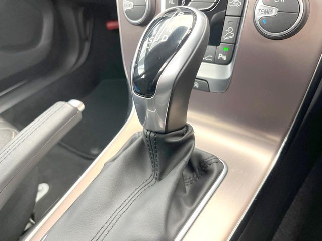 ��MT���[�h�t��AT:�ʏ�͎����ł����Ȃ���ϑ�(�M�A�`�F���W)���h���C�o�[�̑���ɂ���ĈӐ}�I�ɕς�����V�X�e���ł��B����w���i�̃h���C�u�����y���݂��������܂�!