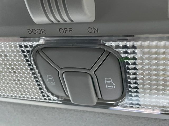 �y�����p���[�X���C�h�h�A�z�X�}�[�g�L�[��^�]�Ȃ̃X�C�b�`�Ō�ȗ����X���C�h�h�A�̊J���\���d��������͂����ăh�A���J����K�v�������A�����Ȃ��q�l�ł��ȒP�ɊJ���߂ł����K�ł���