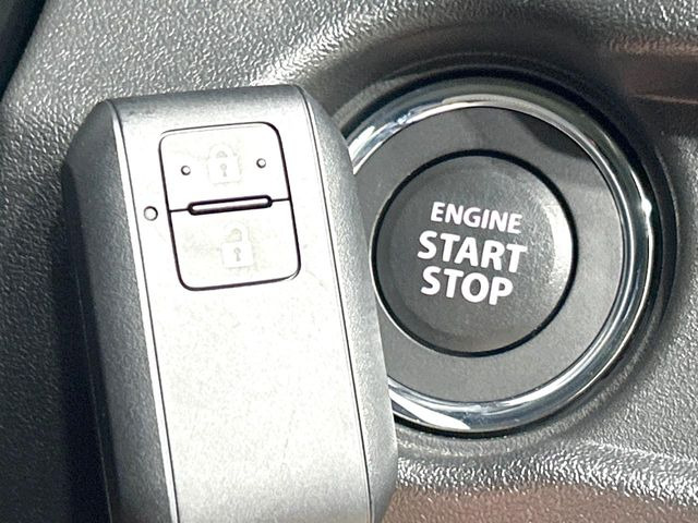 �y�L�[���X�X�^�[�g�V�X�e���z�J�o����|�P�b�g�ɓ��ꂽ�܂܂ł��h�A�̎{���E�������\�ȃX�}�[�g�L�[�𑕔��B�G���W���̃I���E�I�t�����J�M�����o���K�v����������Ƃ��Ă��֗��ł���