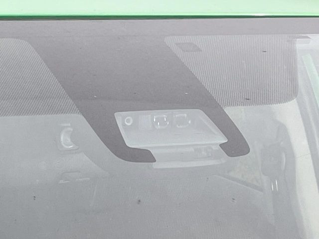 �y�g���^�Z�[�t�e�B�Z���X�z���s���ɑO���̎ԗ�����F�����A�Փ˂������Ȏ��͌x��ƃu���[�L�ŏՓˉ���Ɣ�Q�y�����A�V�X�g�B�����S�Ƀh���C�u�����y���݂��������܂��B