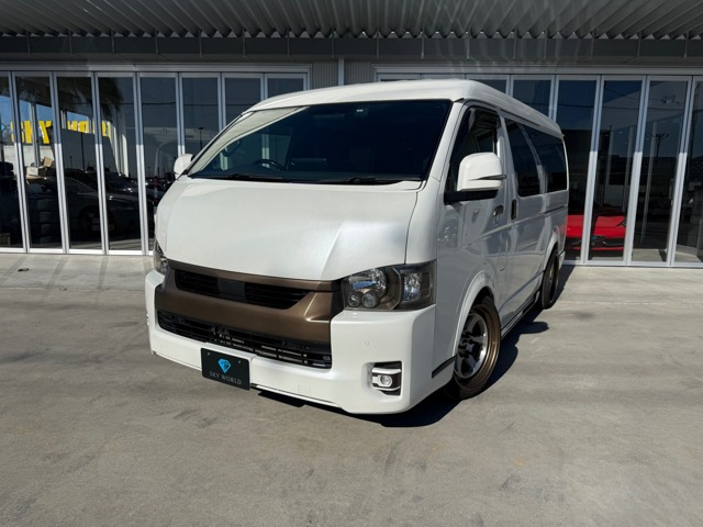 ハイエースバン