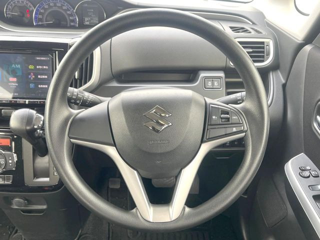 �y�X�e�A�����O�X�C�b�`�z�^�]���A�O������ڐ������炷���ƂȂ��A�I�[�f�B�I���̑��삪�\�ȕ֗��@�\!���S&���K�ȃh���C�u�����o���Ă���܂���