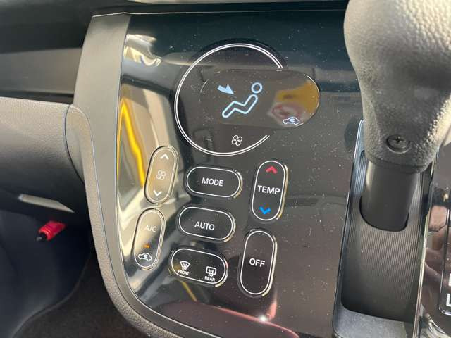 ���s�A�m�u���b�N�����{�����^�b�`�p�l�����I�[�g�G�A�R�����g�����肪�悭�Čy���^�b�`���邾���ő��삪�ł��܂�!