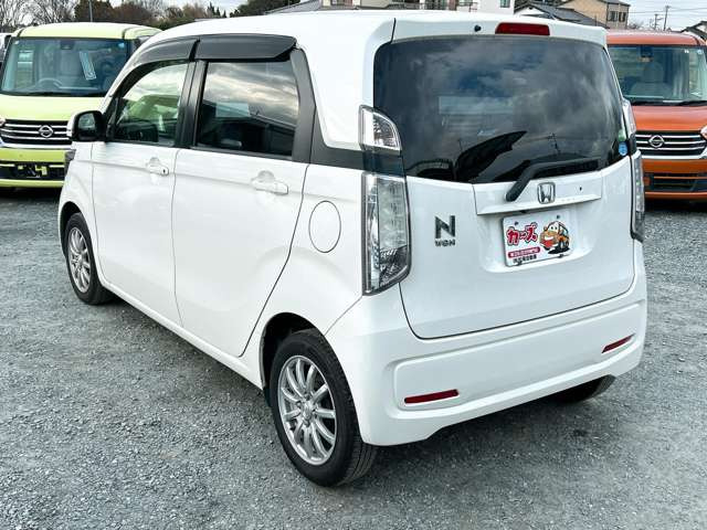 ���X�ł͌y�����Ԃ��畁�ʎԂ܂ŕ��L���I�[�����[�J�[�̎Ԏ�E�F�E�O���[�h��L�x�ɑ����Ă���܂��B