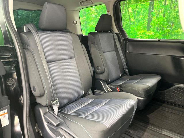 ���ڒ����̓E�H�[�N�X���[�ƂȂ��Ă���܂��B���ڂƎO��ڂ̈ړ�����~�肪�Ƃ��Ă��y�ɂȂ�̂ŁA���~��̍ۂ��X�g���X�������邱�Ƃ͂���܂����