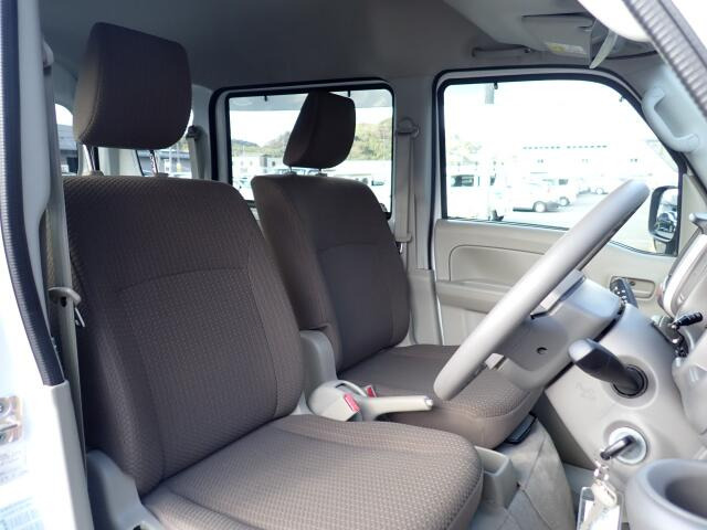 �t�����g�V�[�g�A��ԗǍD�ň��S�ł��B�傫�ȉ�����Ȃ����S�ł�