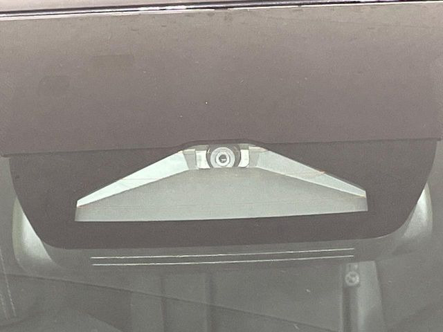 �y�g���^�Z�[�t�e�B�Z���X�z���s���ɑO���̎ԗ�����F�����A�Փ˂������Ȏ��͌x��ƃu���[�L�ŏՓˉ���Ɣ�Q�y�����A�V�X�g�B�����S�Ƀh���C�u�����y���݂��������܂��B