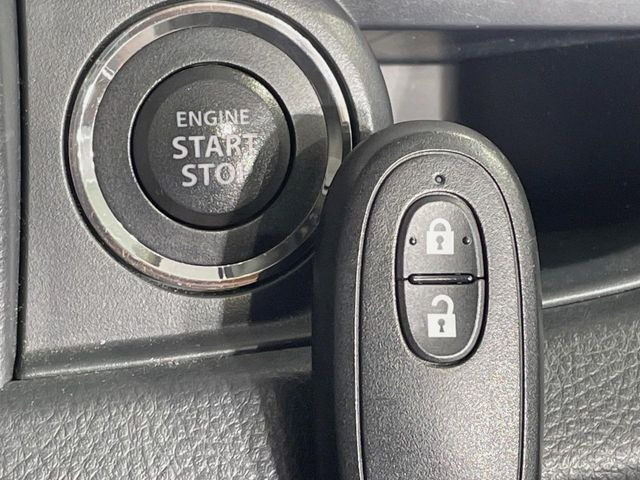 �y�L�[���X�X�^�[�g�V�X�e���z�J�o����|�P�b�g�ɓ��ꂽ�܂܂ł��h�A�̎{���E�������\�ȃX�}�[�g�L�[�𑕔��B�G���W���̃I���E�I�t�����J�M�����o���K�v����������Ƃ��Ă��֗��ł���