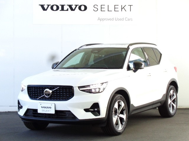 XC40ウルトラ B4 AWD ダークエディション 4WD