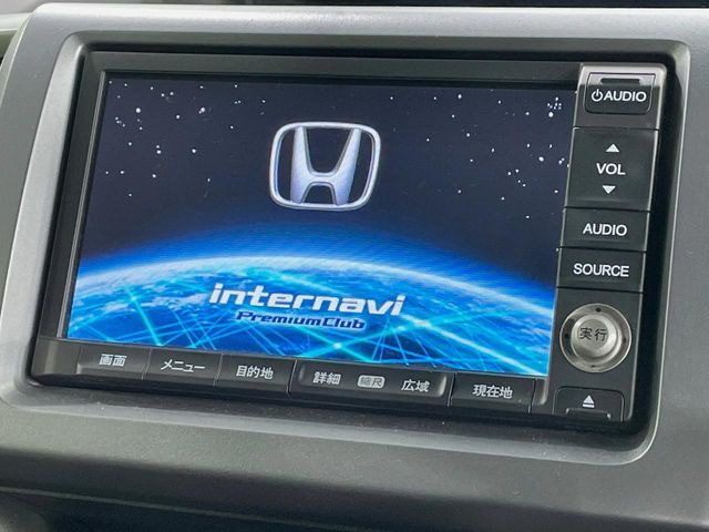 �y�����i�r�z�l�C�̏����i�r�𑕔����Ă���܂��B�i�r�̎g���₷���͂������A�I�[�f�B�I�@�\���[��!�L�����v�◷�s�͂������A�ʋ΂┃�����ȂǕ��i�̃h���C�u���y�����Ȃ�͂���