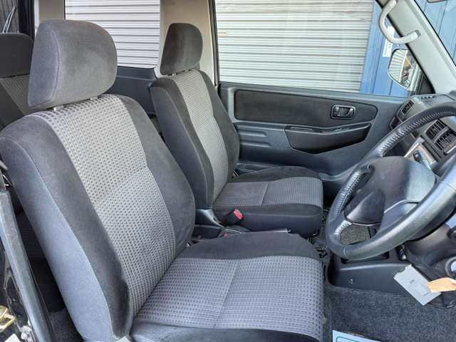 �V�[�g�͐G��S�n�A����S�n�Ƃ��ɏ㎿�Ȏd�オ��B�����ւ̒������h���C�u�ł����ɂ����A���K�ȃh���C�u���y���߂܂��B