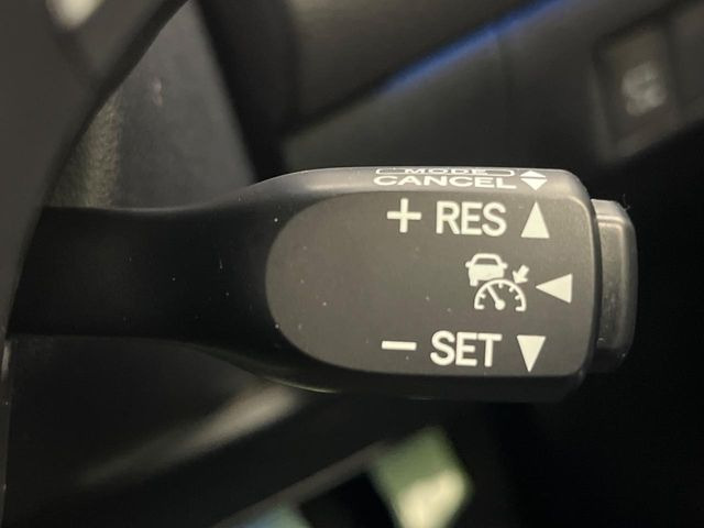 �y�v���N���b�V���Z�[�t�e�B�z�O���̎ԗ��������m���A�Փ˂������Ȏ��͌x��Œ��ӂ𑣂��A�u���[�L�𓥂ޗ͂��T�|�[�g�B�u���[�L�𓥂߂Ȃ������ꍇ�͏Փ˔�Q�y���u���[�L���쓮�A�Փˉ�����T�|�[�g���܂��B