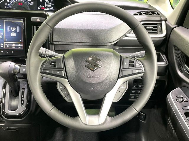 �y�����v�����X�e�A�����O�z�㎿�Ȋv���g�p���邱�ƂŁA��ɂ����������݂ƂĂ��^�]���₷���n���h���ł���