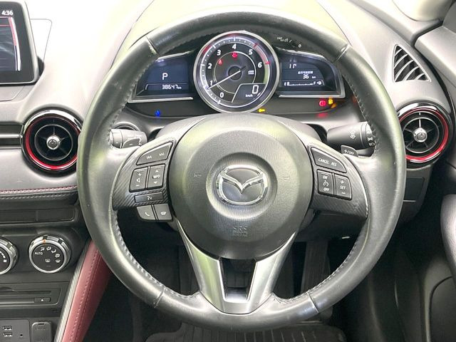 ステアリングも使用感が少なく、きれいな状態となっております♪