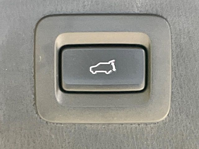 �y�p���[�o�b�N�h�A�z�X�}�[�g�L�[��^�]�Ȃ̃{�^�������������Ń��A�Q�[�g�������ŊJ���܂�!�ו��������Ă��鎞��A�����ʒu�ɂ���o�b�N�h�A��߂�ۂɕ֗��ȋ@�\�ł���