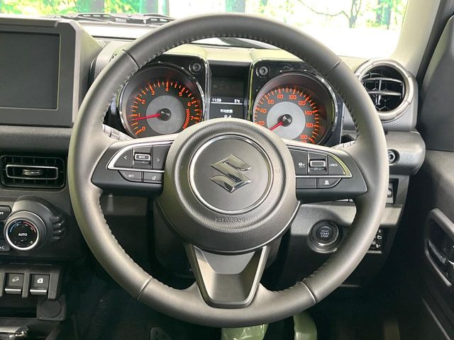 �y�����v�����X�e�A�����O�z�㎿�Ȋv���g�p���邱�ƂŁA��ɂ����������݂ƂĂ��^�]���₷���n���h���ł���