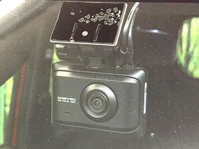 �y�h���C�u���R�[�_�[�z�h���C�u���R�[�_�[����!���s���͂������A������^�]�⎖�̂ɑ��������ہA�f���ŋL�^���A����̃��X�N�ɔ����܂��B���L�^�pSD�J�[�h�͂��q�l�����g�ł��������������K�v������܂��B