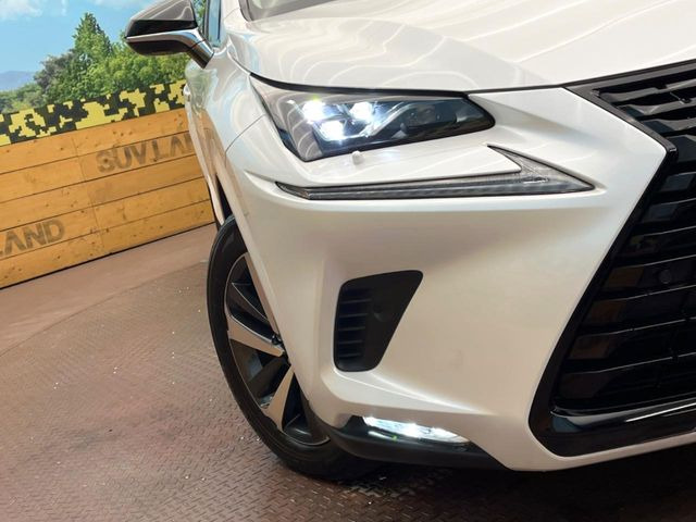 �y�O��LED�w�b�h���C�g�z�X�^�C���b�V���Ȍ����ڂ̎O��LED�w�b�h���C�g�𑕔���X�^�C�������łȂ��A��Ԃ̑��s�����E�ǍD�ň��S���Ă���肢�������܂��B