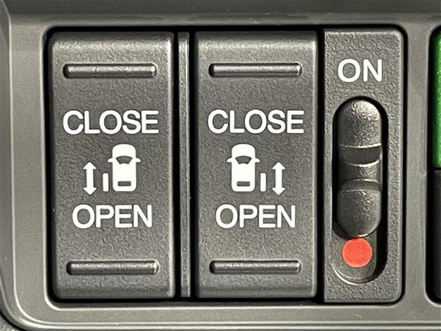 オデッセイ2.0 e:HEV アブソルート EX