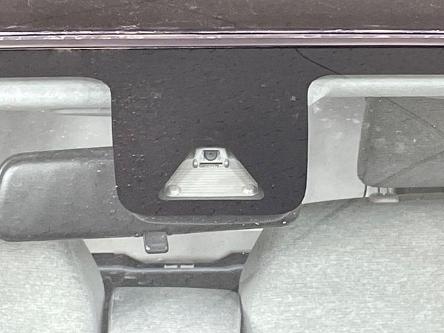 �y�X�}�[�g�A�V�X�g�z���s���ɑO���̎ԗ�����F�����A�Փ˂������Ȏ��͌x��ƃu���[�L�ŏՓˉ���Ɣ�Q�y�����A�V�X�g�B�����S�Ƀh���C�u�����y���݂��������܂��B